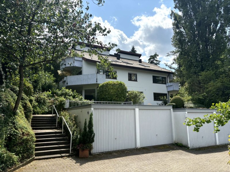 Ansicht MFH u. Garage