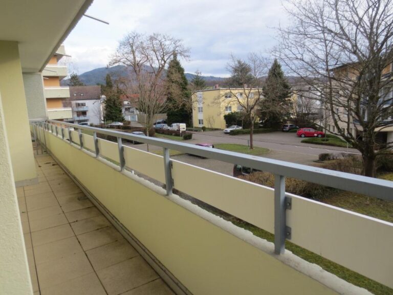 Großer umlaufender Balkon